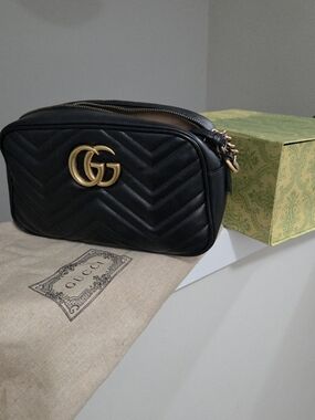 GUCCI Marmont Small Matelassé Shoulder Bag Black Leather GHW Authentic Full Set